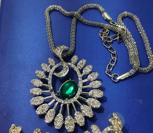 Green Pendant Set