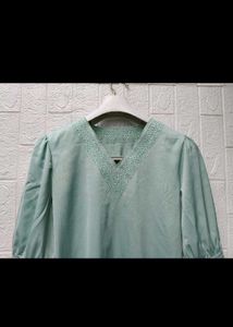 Elegant Light Green V-Neck Top
