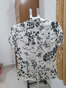 Nexus Chic Black &amp; White Floral Blouse