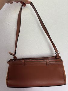 Stylish Brown Leather Shoulder Bag