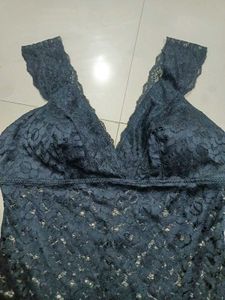 Elegant Lace Bodysuit Size L