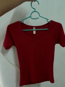 Chic Red V-Neck T-Shirt