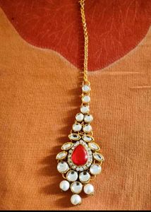 Exquisite Pearl and Kundan Jewellery Set
