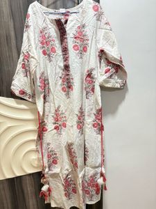 Beautiful Floral Print Kurta with tassels