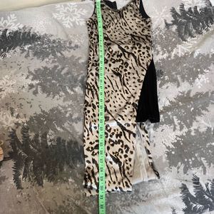 Chic Leopard Print Bodycon Dress