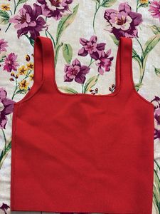 Chic Red Zara Cropped Top