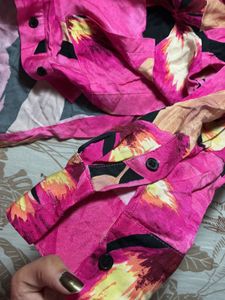 Bold Floral Print Cropped Shirt