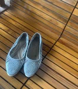 Ladies Shoe