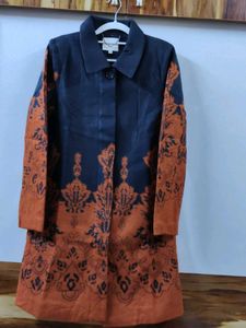 Stylish Women's Coat- M/L size