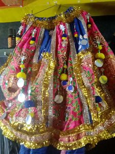 short navratri lahenga choli.