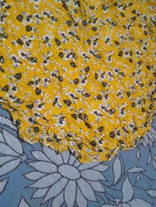 Cute Yellow Floral Top
