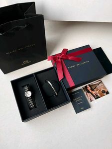 Daniel Wellington Watch &amp; Bracelet Set with carry