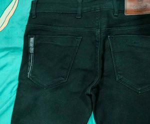 🚨Black Men 30 Size Jeans🚨