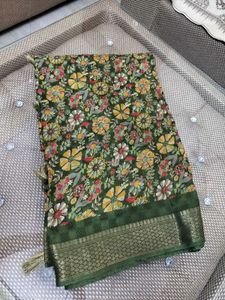 Elegant Floral Print Saree 💝🔥