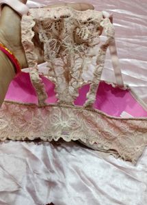 Pink Lace Push-Up Bra