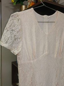 Elegant Lace-trimmed A-Line Dress