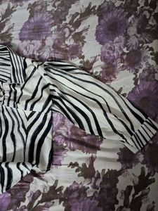 Stylish Zebra Print Button-Up Shirt