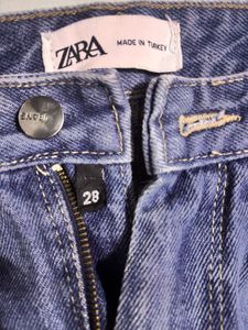 zara mid rise straight fit jeans