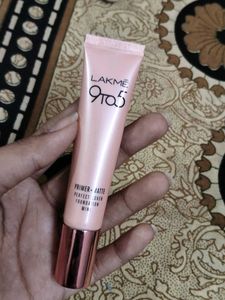 Lakme 9 to 5 Primer + Matte Foundation Mini