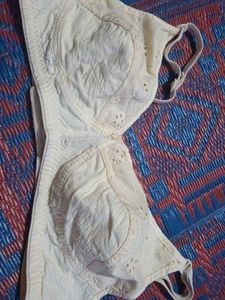 Vintage Cream Bra