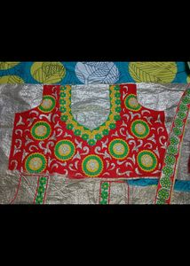 GREEN SAREE WITH EMBROIDERY BLOUSE PEICE SET