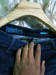 Dark Wash Denim Capri Pants