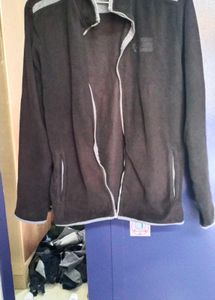 Men's Black Zip-Up Jacket