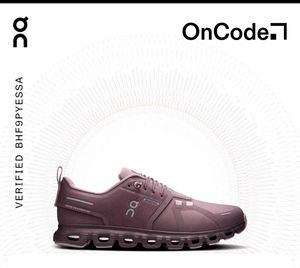 ON Cloud Waterproof Running Shoes