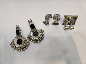 Ser Of Three Oxidized Silver Earrings