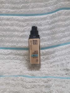 Maybelline Fit Me Foundation 128