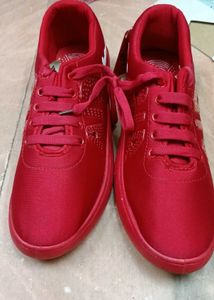 red shoes