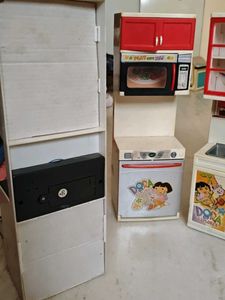 Dora the Explorer Toy Kitchen Set