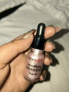 HUDA BEAUTY Liquid Highlighter rose pink