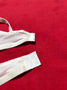White Lace Bra (36C)