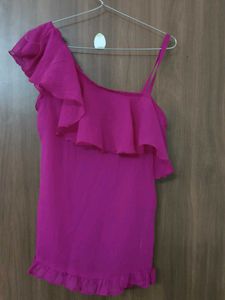 Chic One-Shoulder Ruffle Top