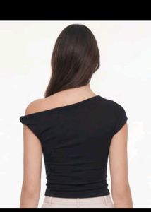 Chic Black One-Shoulder Twist Top
