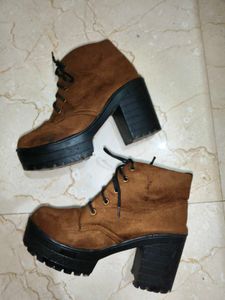 Chunky Heel Lace-Up Boots