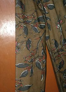 Floral Print Tunic with Pearl Neckline