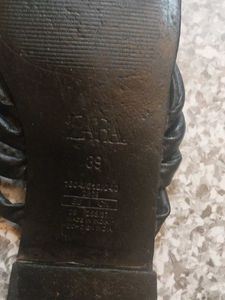 Zara Black Knotted Flat Sandals