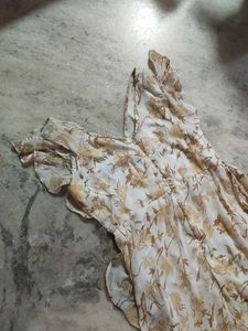 Floral Ruffle V-Neck Maxi Dress