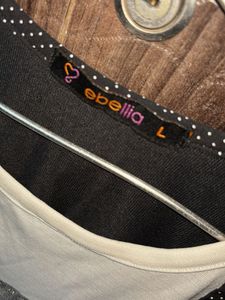Stylish Sleeveless Black Polka Dot Vest with Graph