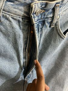Light Wash Relaxed Fit Jeans