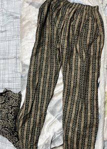 Mehendi Green kurta set ( Size:- S to M)