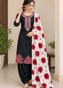 Embroidered Black Kurta Set with Red Floral Print