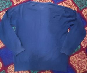 Men Round Neck Sweater For Sale