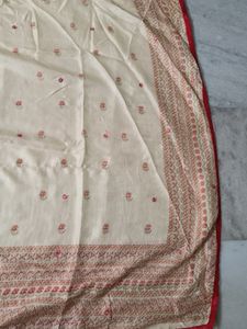 Cream And Red Saree With Blouse