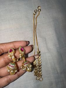 Exquisite Kundan Jhumka Earrings