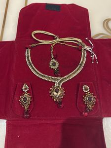 Exquisite Indian Jewelry Set with Necklace and Ear