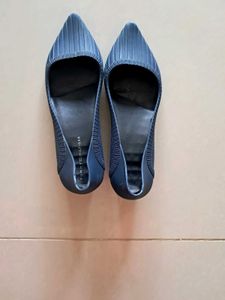 Pointed Flats