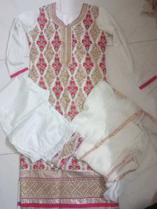 heavy embroidered kurta set